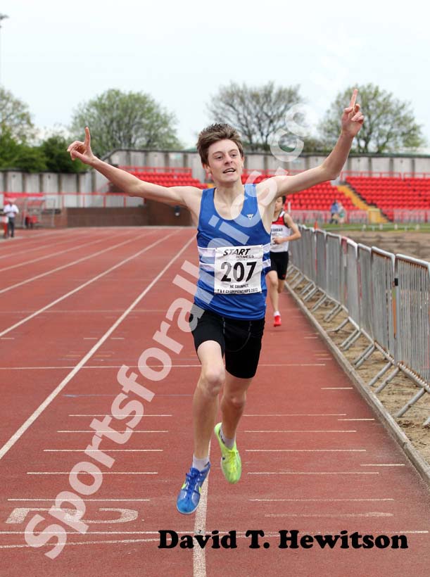 Ryan Green (Morpeth) wins the 800 metres under-15s, 2012 North Eastern Championships.